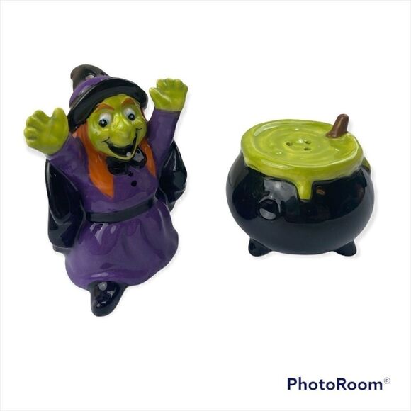 Pier 1 Imports Halloween Salt&Pepper Shakers Witch - Picture 1 of 6